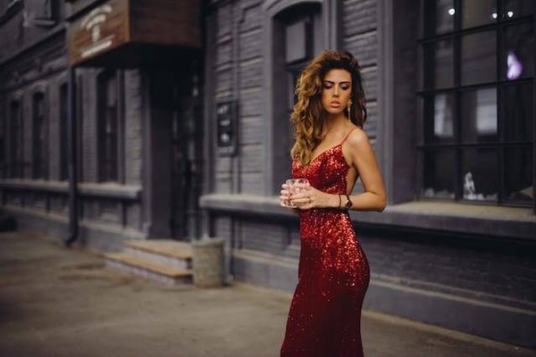 Comment Accessoiriser une Tenue de Soirée ?
